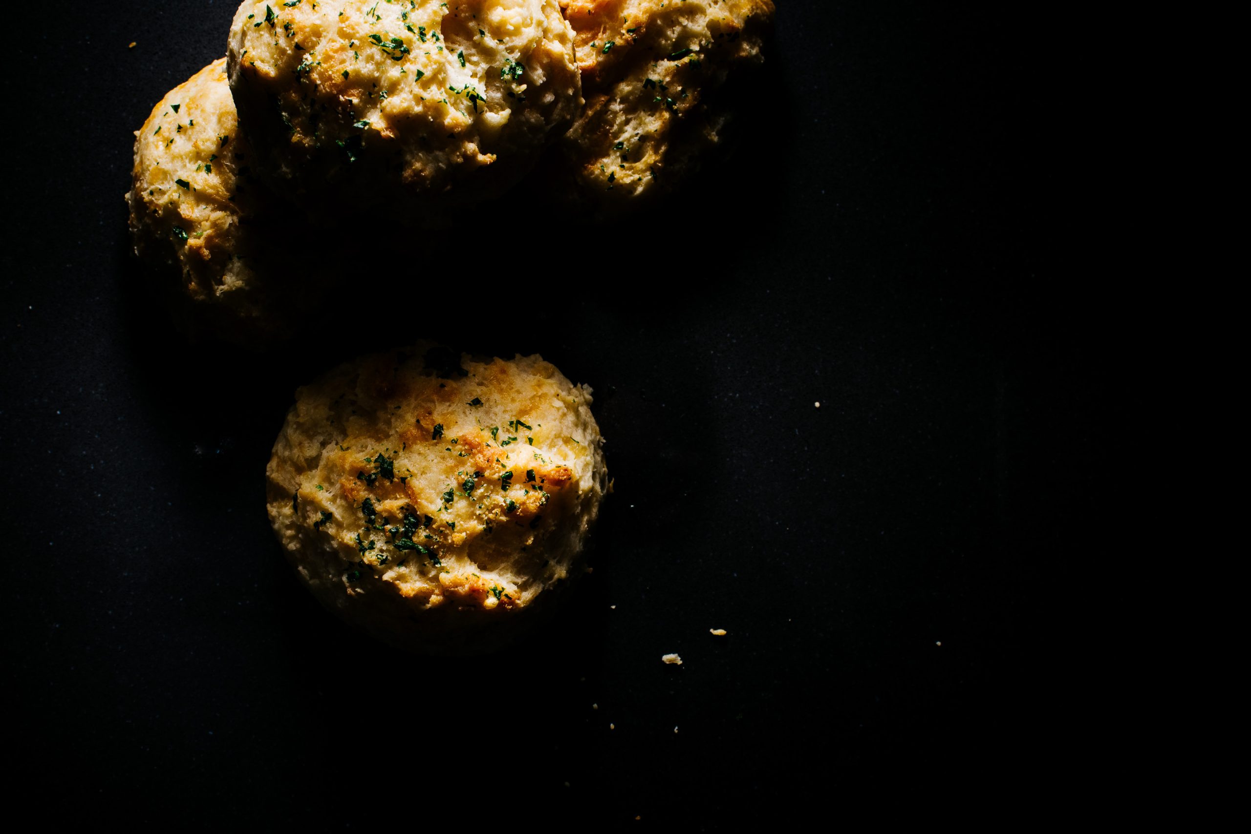 Homemade Cheddar Bay Biscuits, Red Lobster Style post thumbnail image